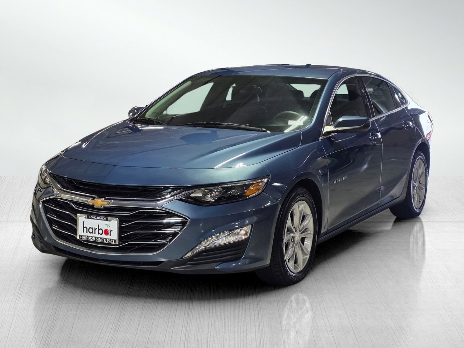 Used 2024 Chevrolet Malibu LT FWD image 3