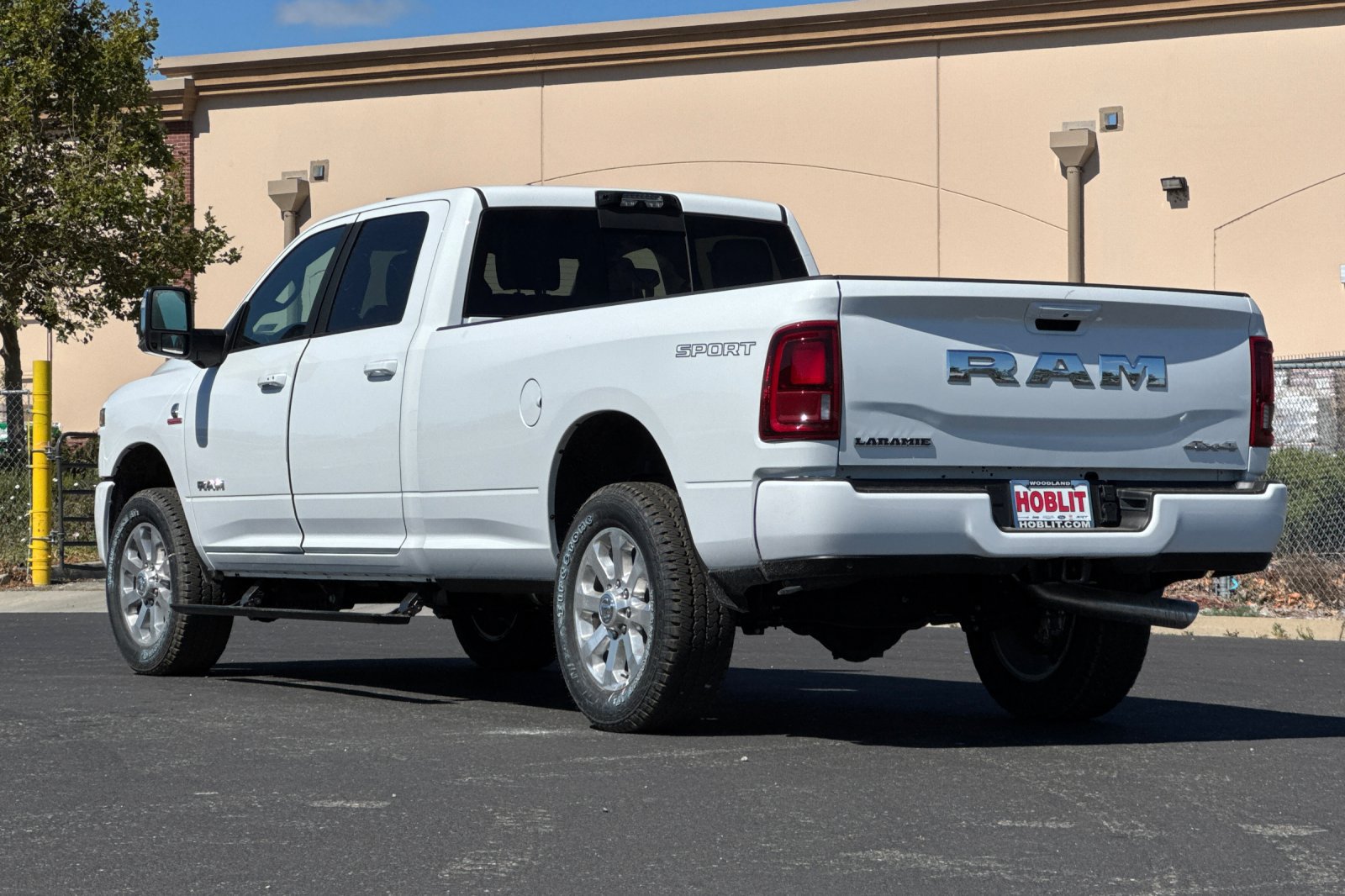 New 2026 RAM 2500 Laramie AWD/4WD image 5