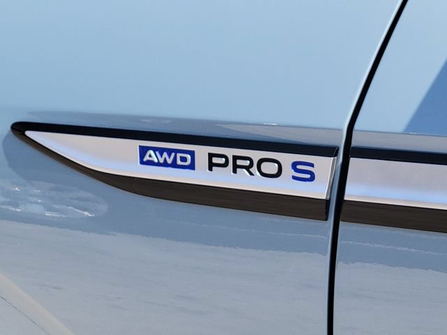 Used 2023 Volkswagen ID.4 Pro S Plus AWD/4WD image 13