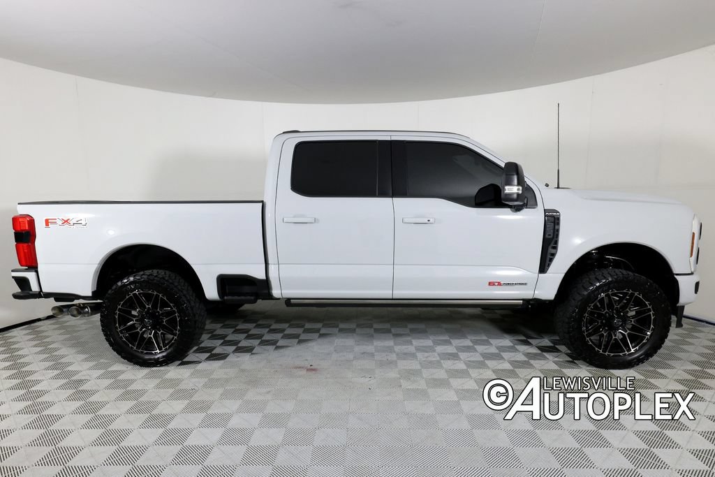 Used 2025 Ford F250 Platinum AWD/4WD image 4