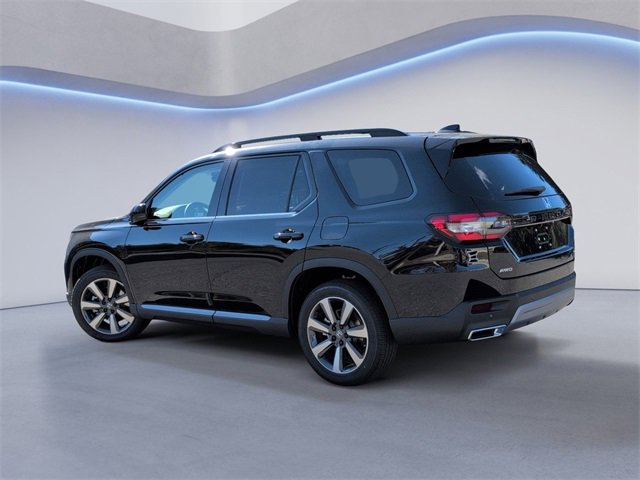 New 2025 Honda Pilot Touring image 9