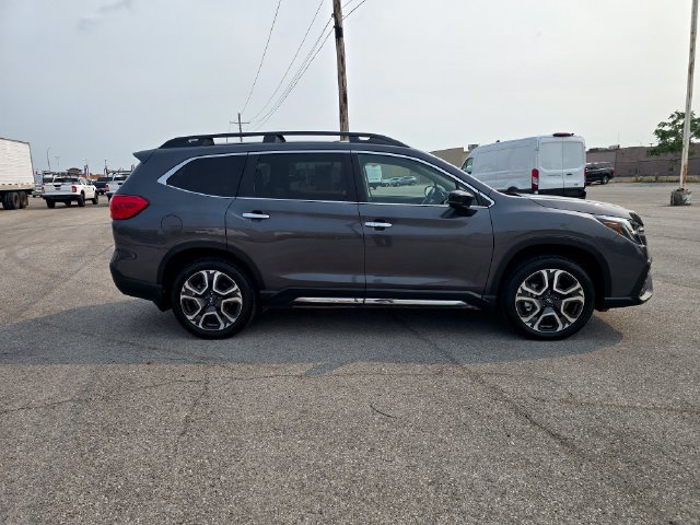Used 2026 Subaru Ascent Touring AWD/4WD image 3