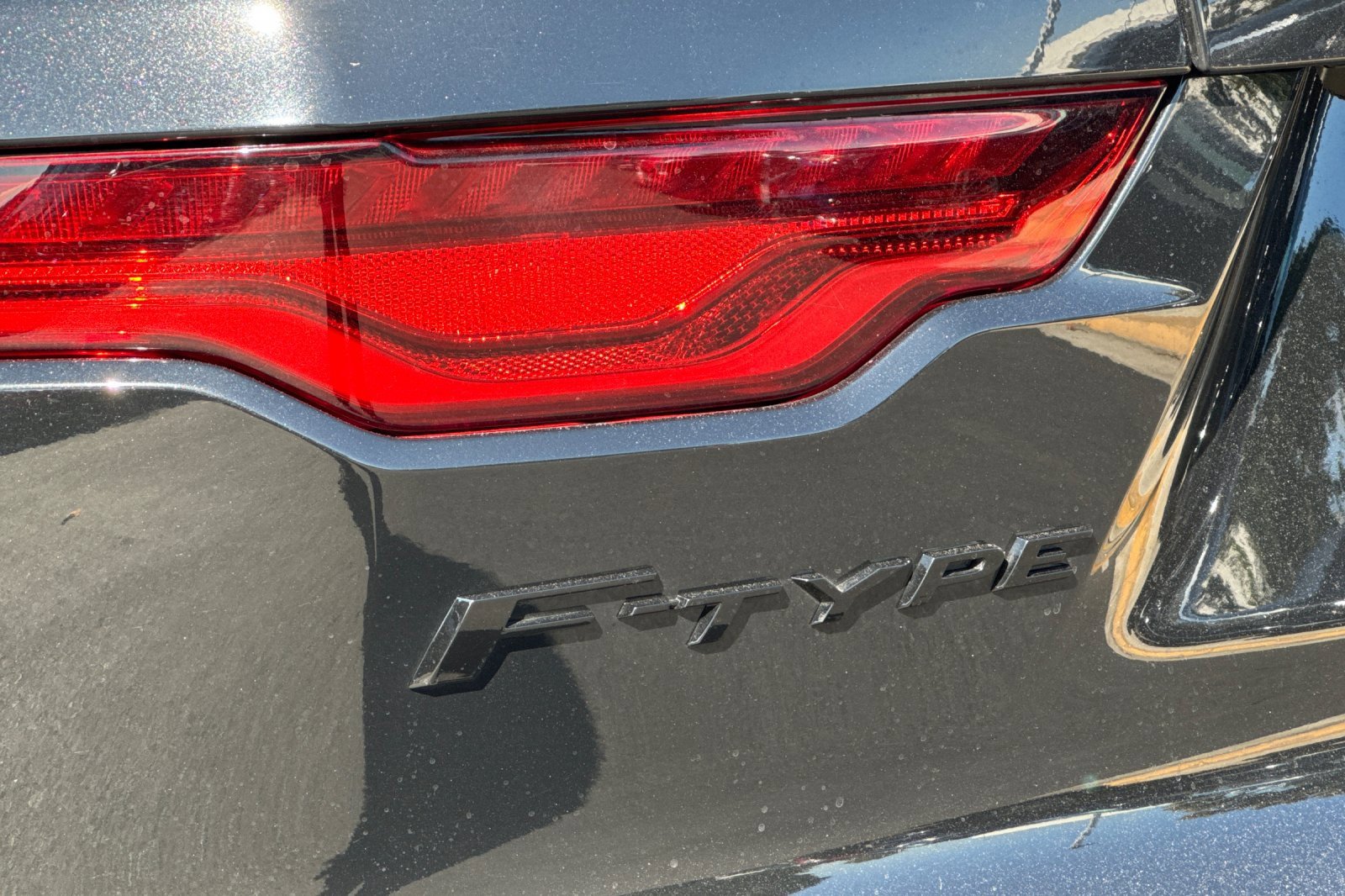 Used 2023 Jaguar F-TYPE R-Dynamic image 45