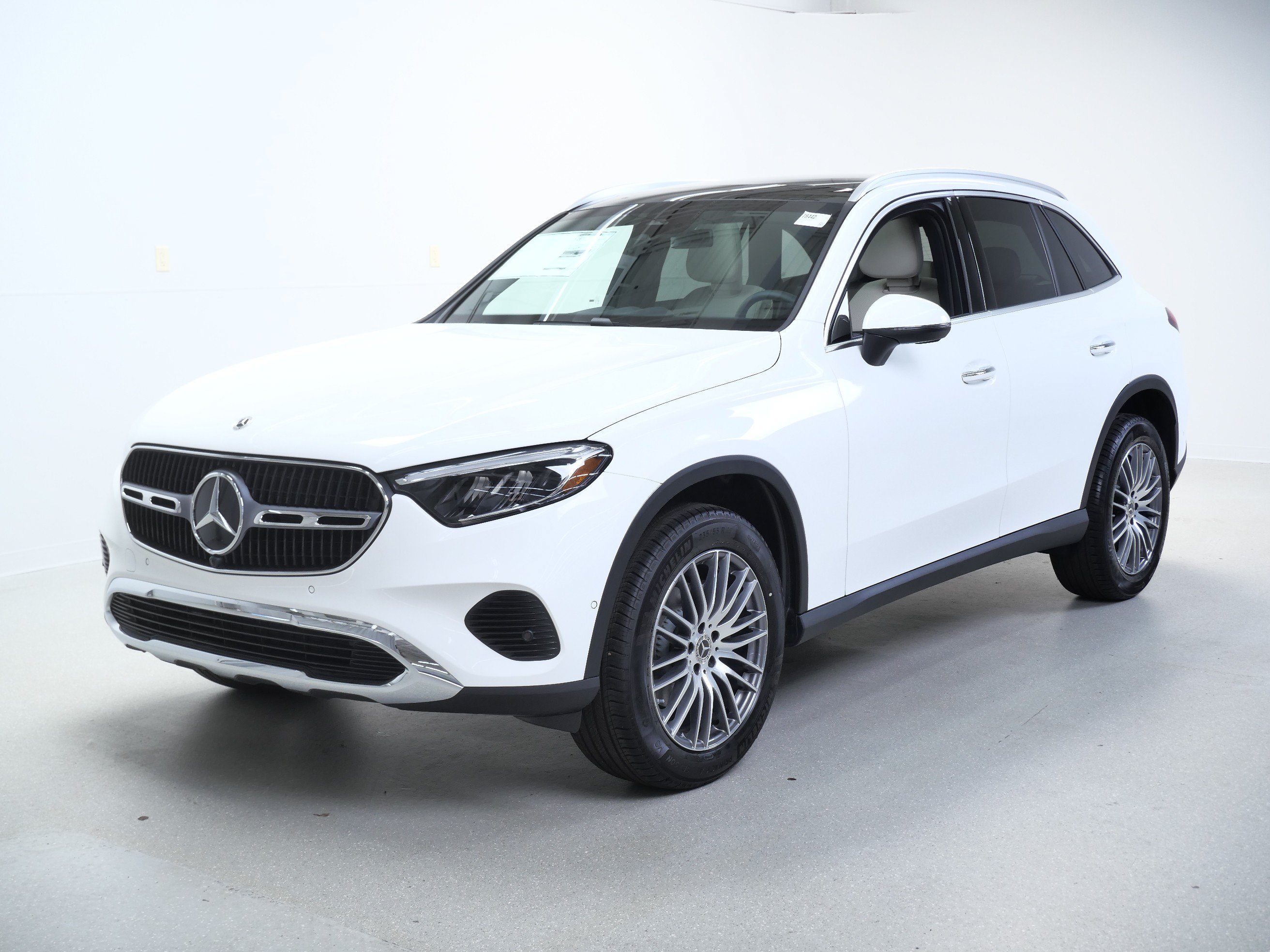 New 2026 Mercedes-Benz GLC 300 4MATIC image 4