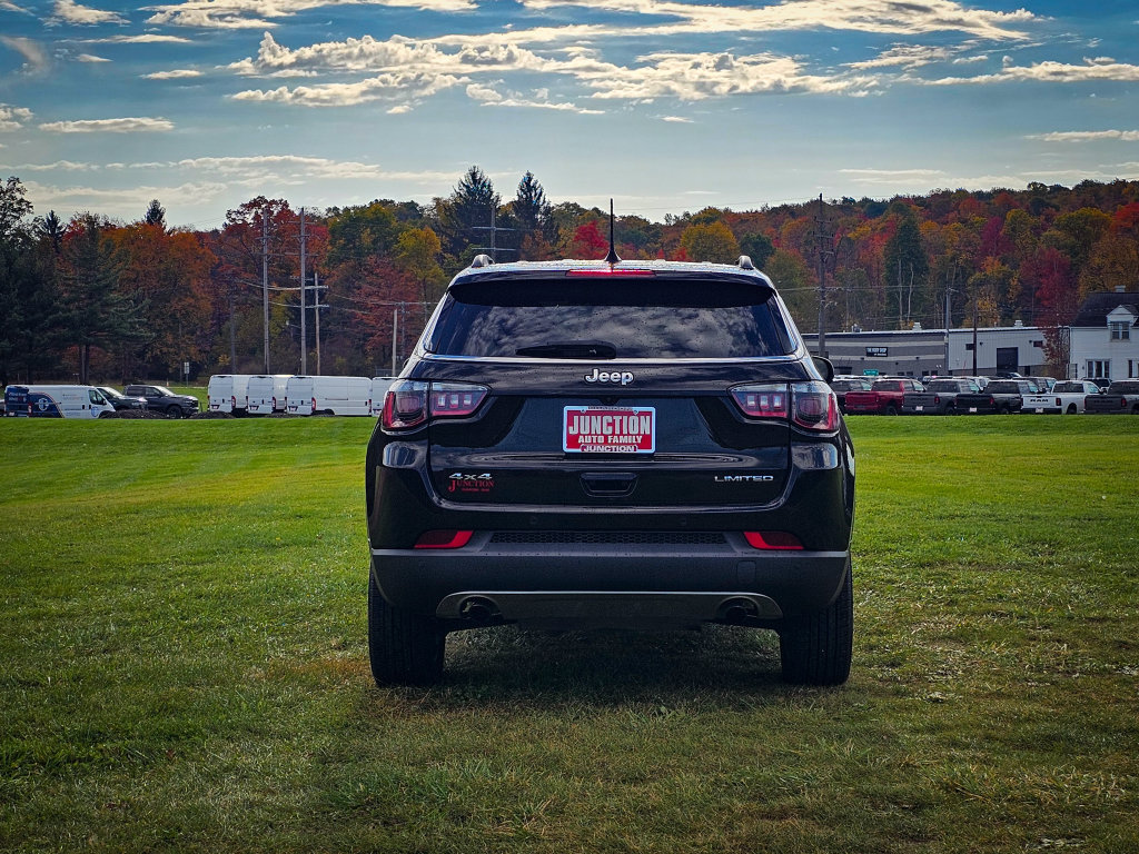 Used 2023 Jeep Compass Limited AWD/4WD image 5