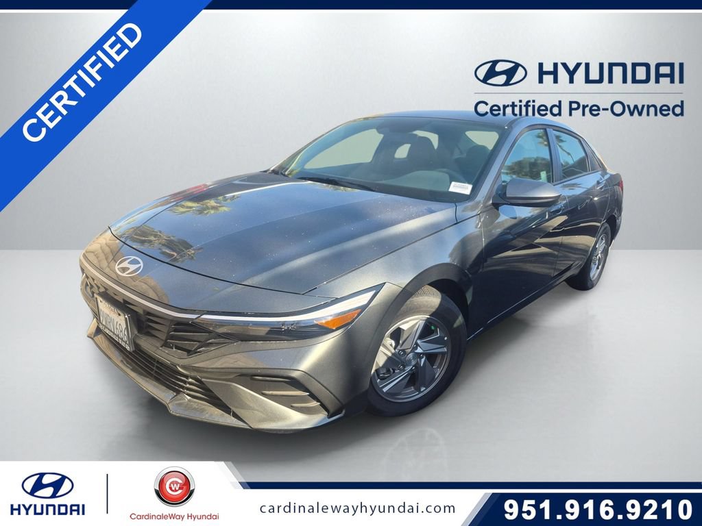 Used 2026 Hyundai Elantra SE FWD image 1