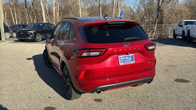 Certified 2024 Ford Escape ST-Line Elite w/ Premium Technology Package image 5