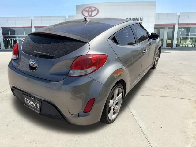 Used 2012 Hyundai Veloster FWD image 3