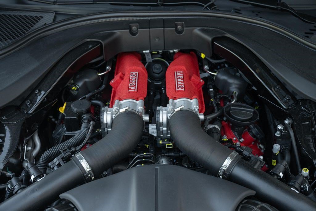 Used 2025 Ferrari Roma Spider RWD image 14
