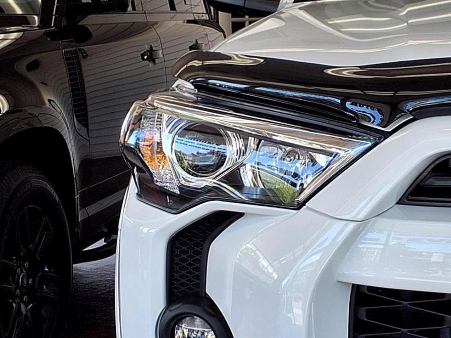 Used 2024 Toyota 4Runner SR5 Premium image 4