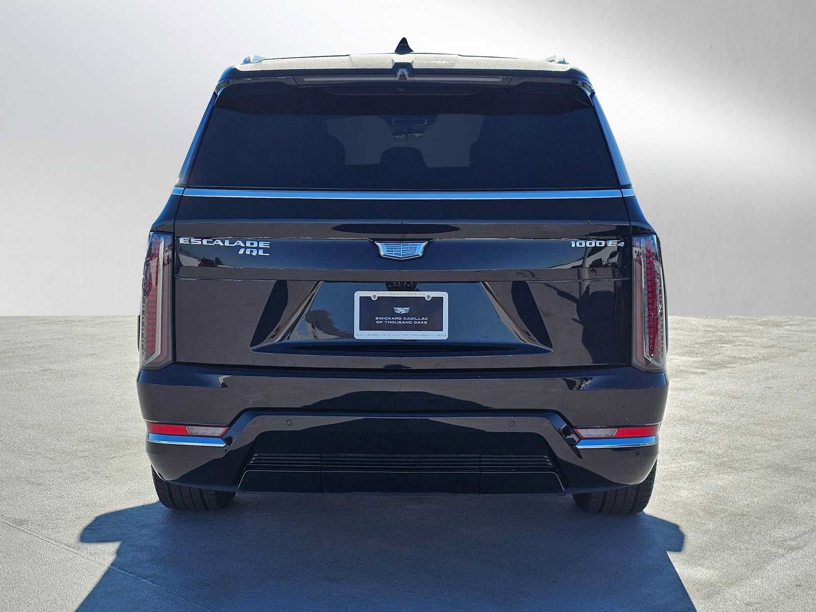 New 2026 Cadillac Escalade IQL Luxury w/ LPO, Radiant Package AWD/4WD image 4