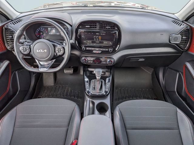 Used 2022 Kia Soul Turbo FWD image 13