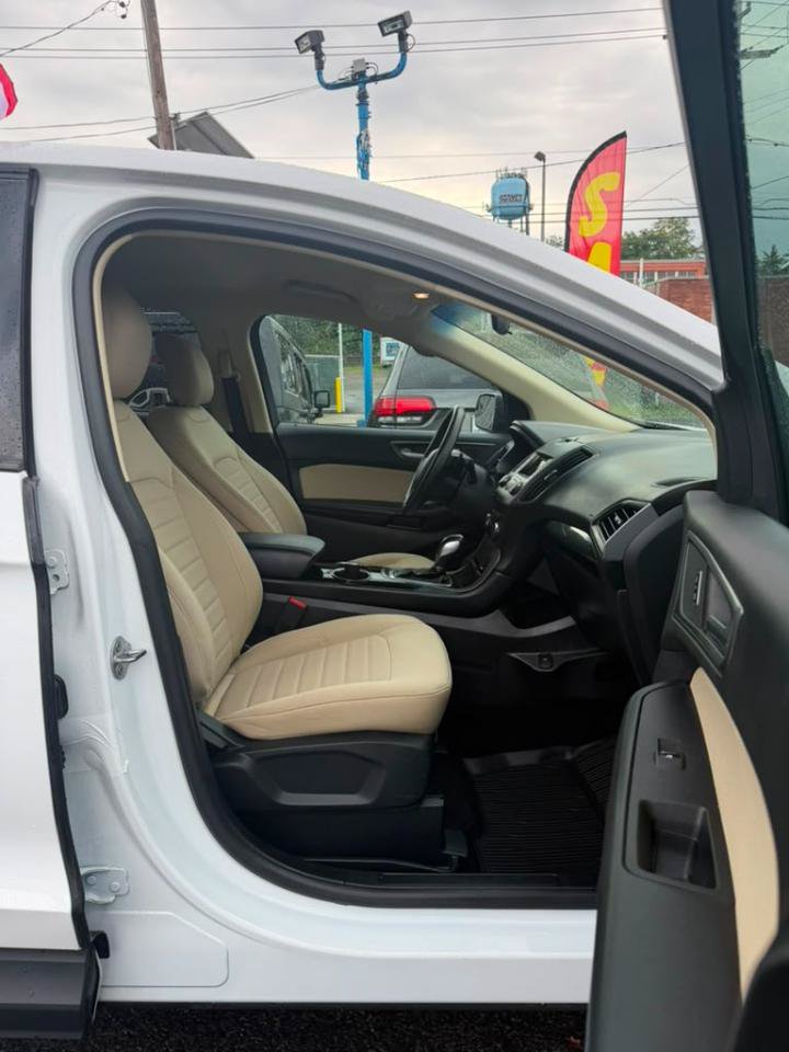 Used 2018 Ford Edge SE AWD/4WD image 19