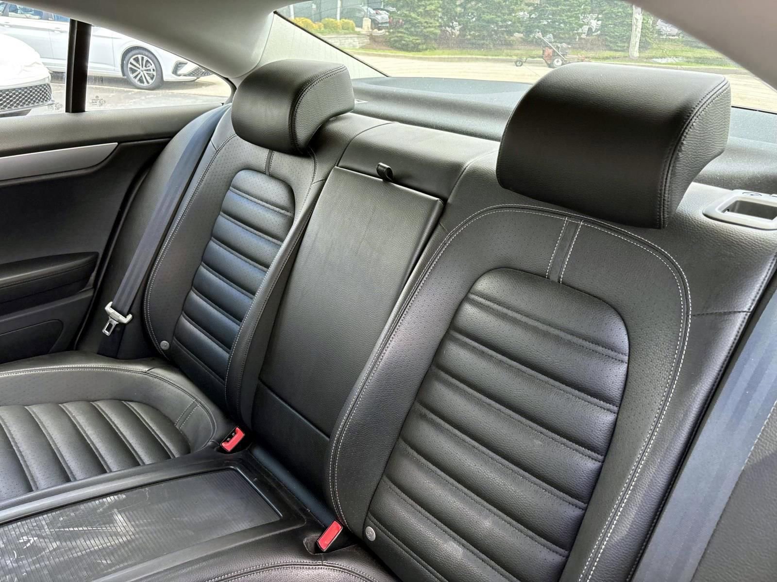 Used 2012 Volkswagen CC Sport image 25