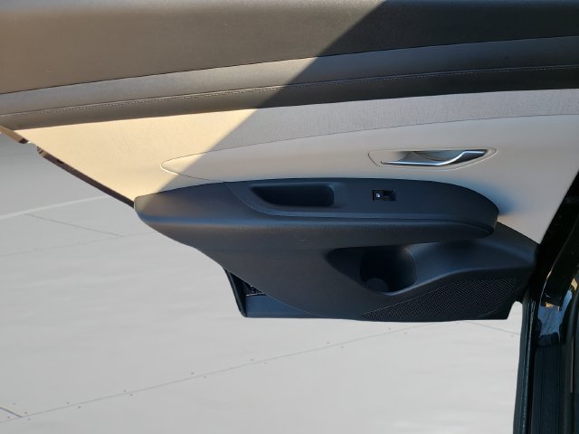 Used 2026 Hyundai Tucson SEL FWD image 18