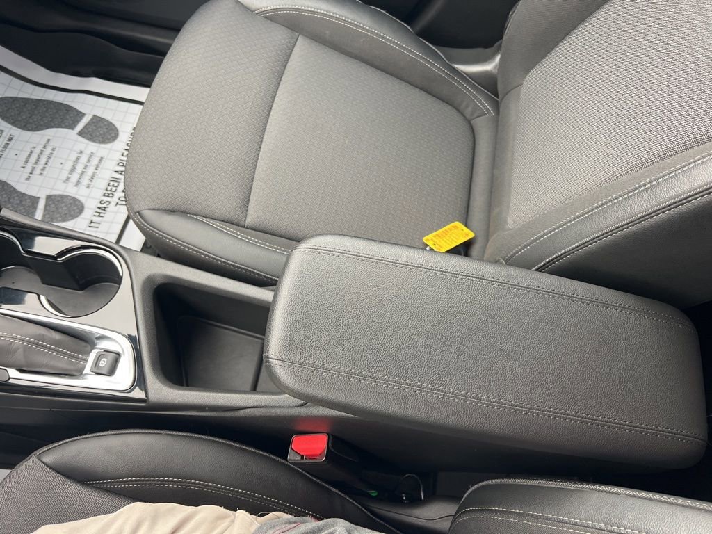 Used 2022 Buick Encore GX Preferred w/ Cold Weather Comfort Package image 18