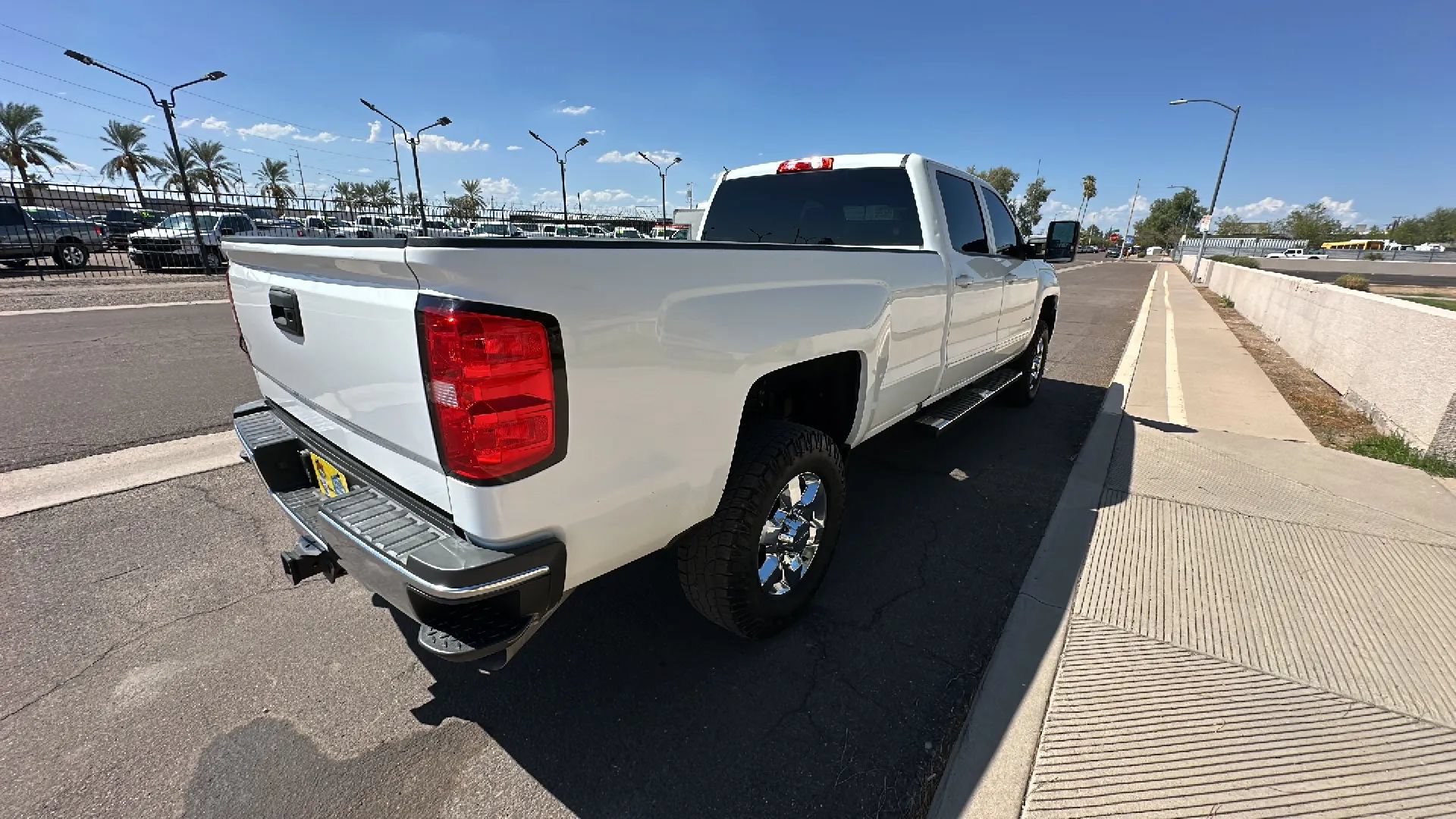 Used 2016 Chevrolet Silverado 3500 LT w/ LT Convenience Package AWD/4WD image 5