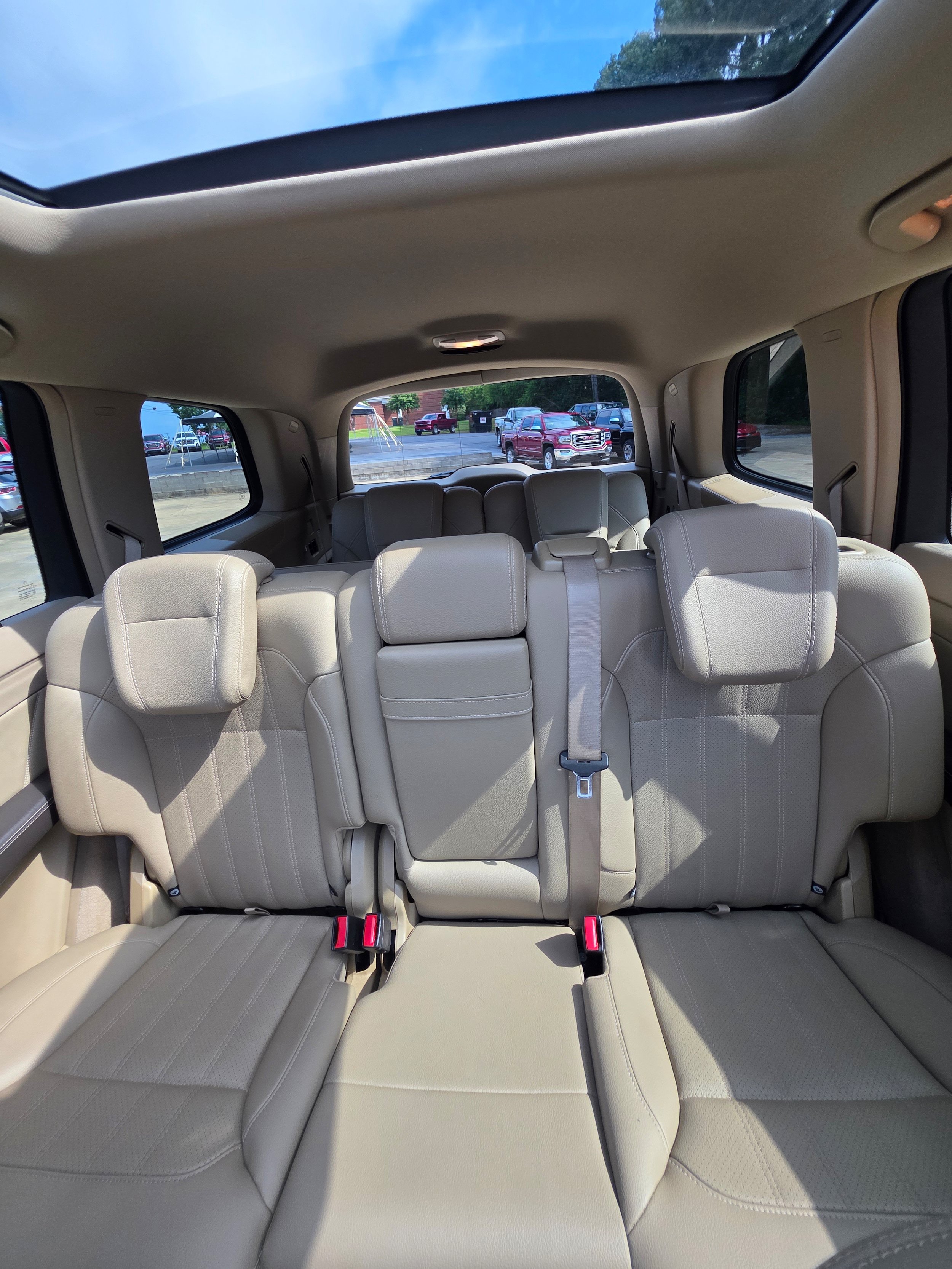 Used 2016 Mercedes-Benz GL 450 4MATIC image 24