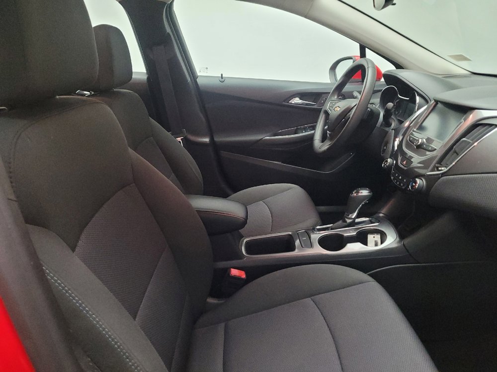 Used 2017 Chevrolet Cruze LT w/ Convenience Package FWD image 21