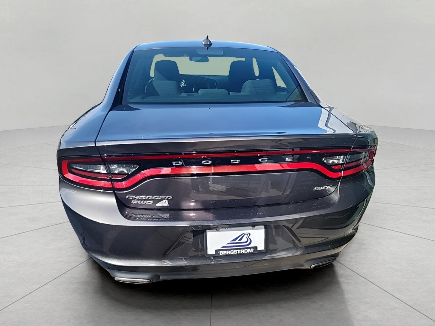 Used 2017 Dodge Charger SXT image 6