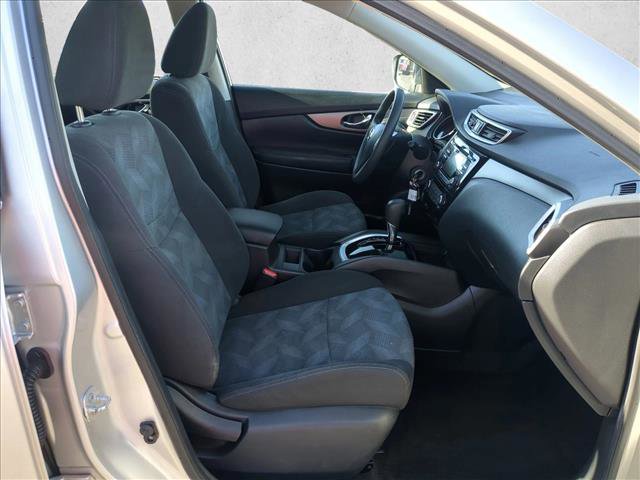 Used 2016 Nissan Rogue S image 20