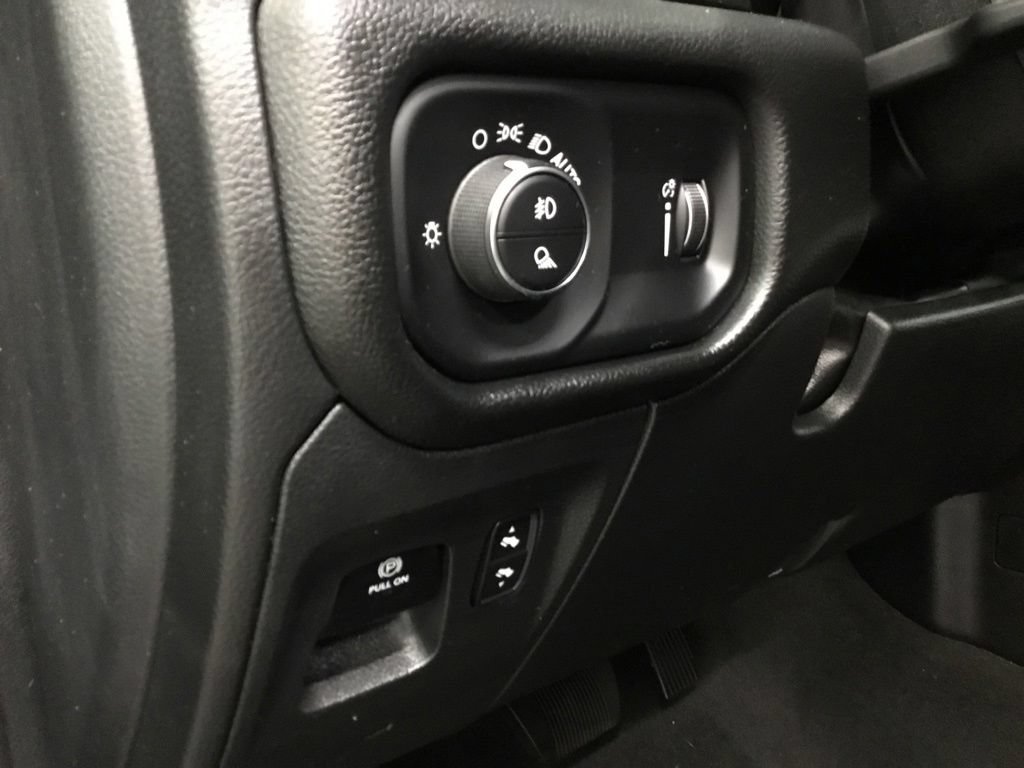 Used 2023 RAM 1500 Big Horn AWD/4WD image 9