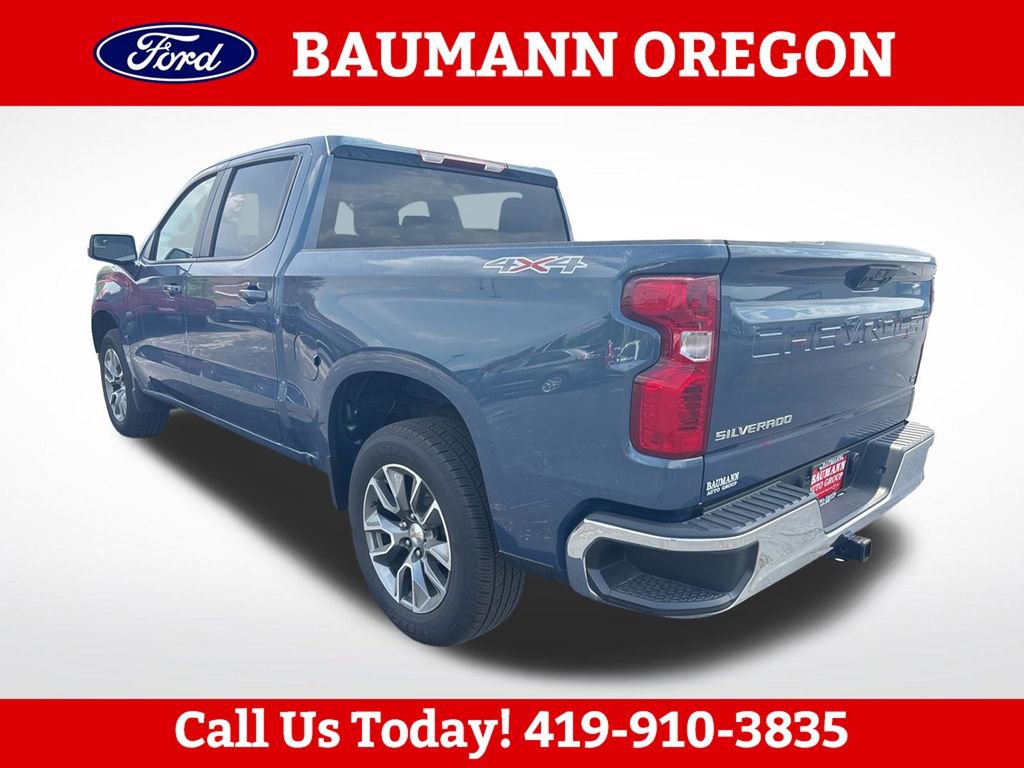 Used 2024 Chevrolet Silverado 1500 LT AWD/4WD image 7