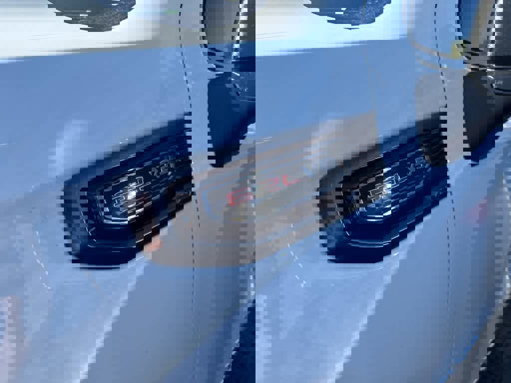 Used 2023 GMC Sierra 1500 AT4X image 6