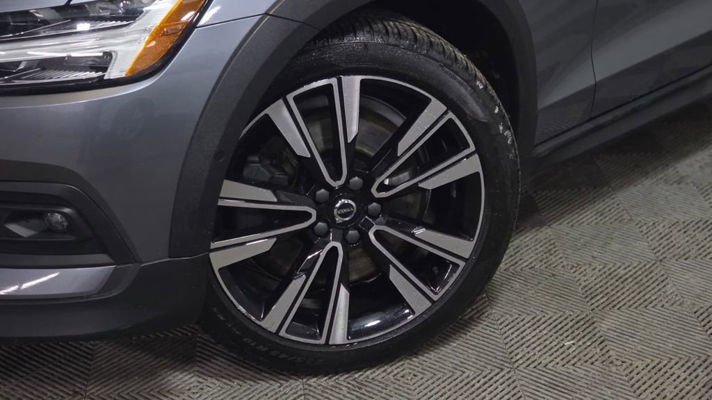 Used 2021 Volvo V60 T5 Cross Country w/ Climate Package AWD/4WD video 2