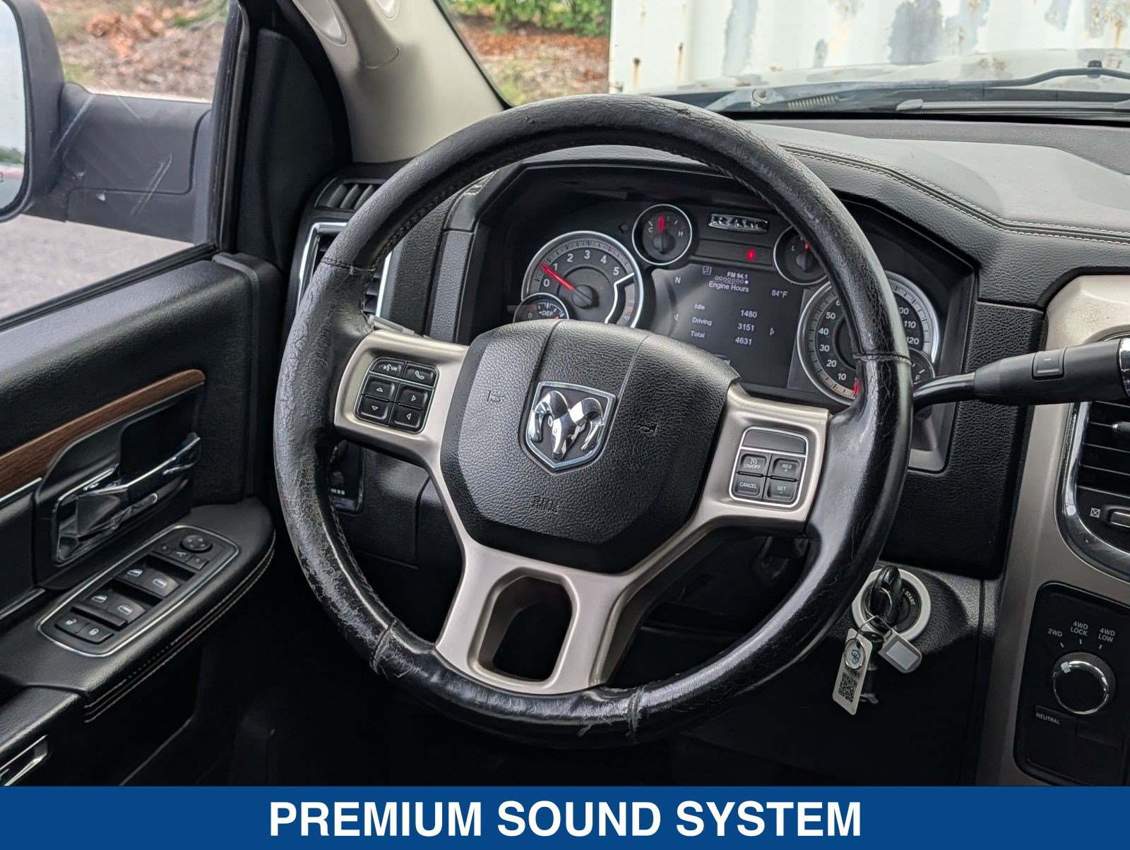 Used 2015 RAM 3500 Laramie w/ Convenience Group AWD/4WD image 17