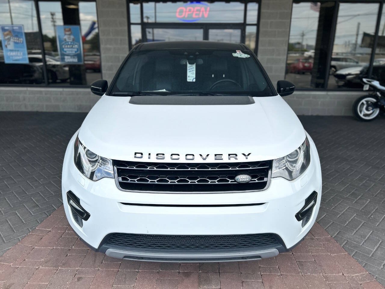 Used 2017 Land Rover Discovery Sport HSE AWD/4WD image 29