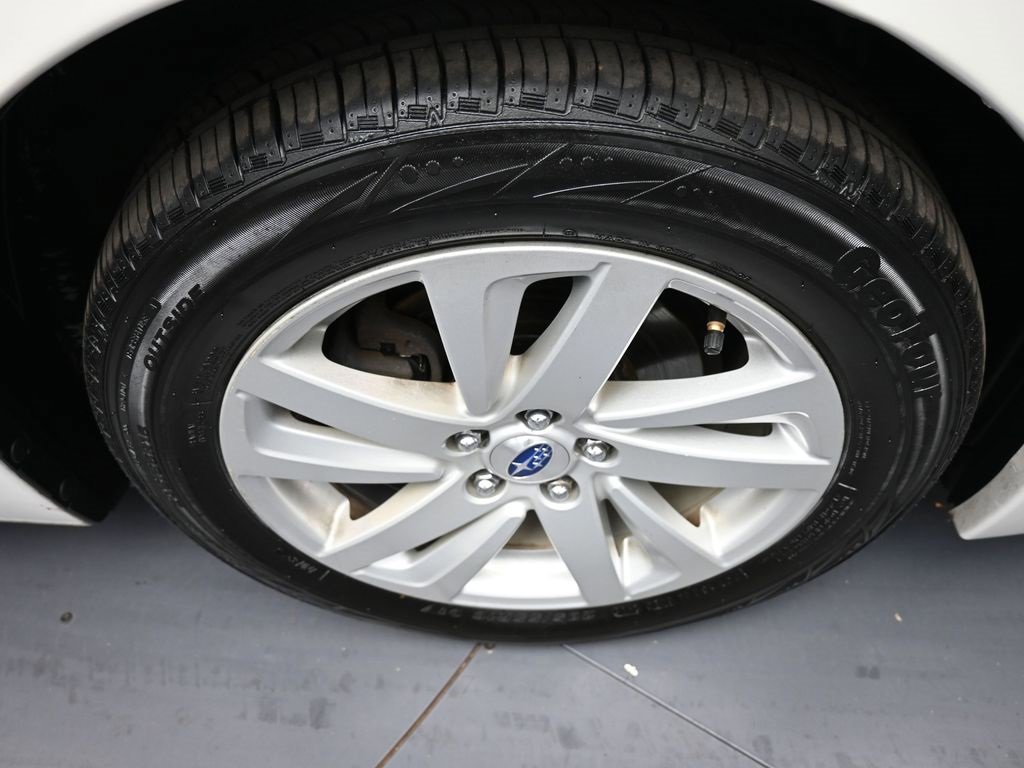 Used 2016 Subaru Impreza 2.0i Premium image 13