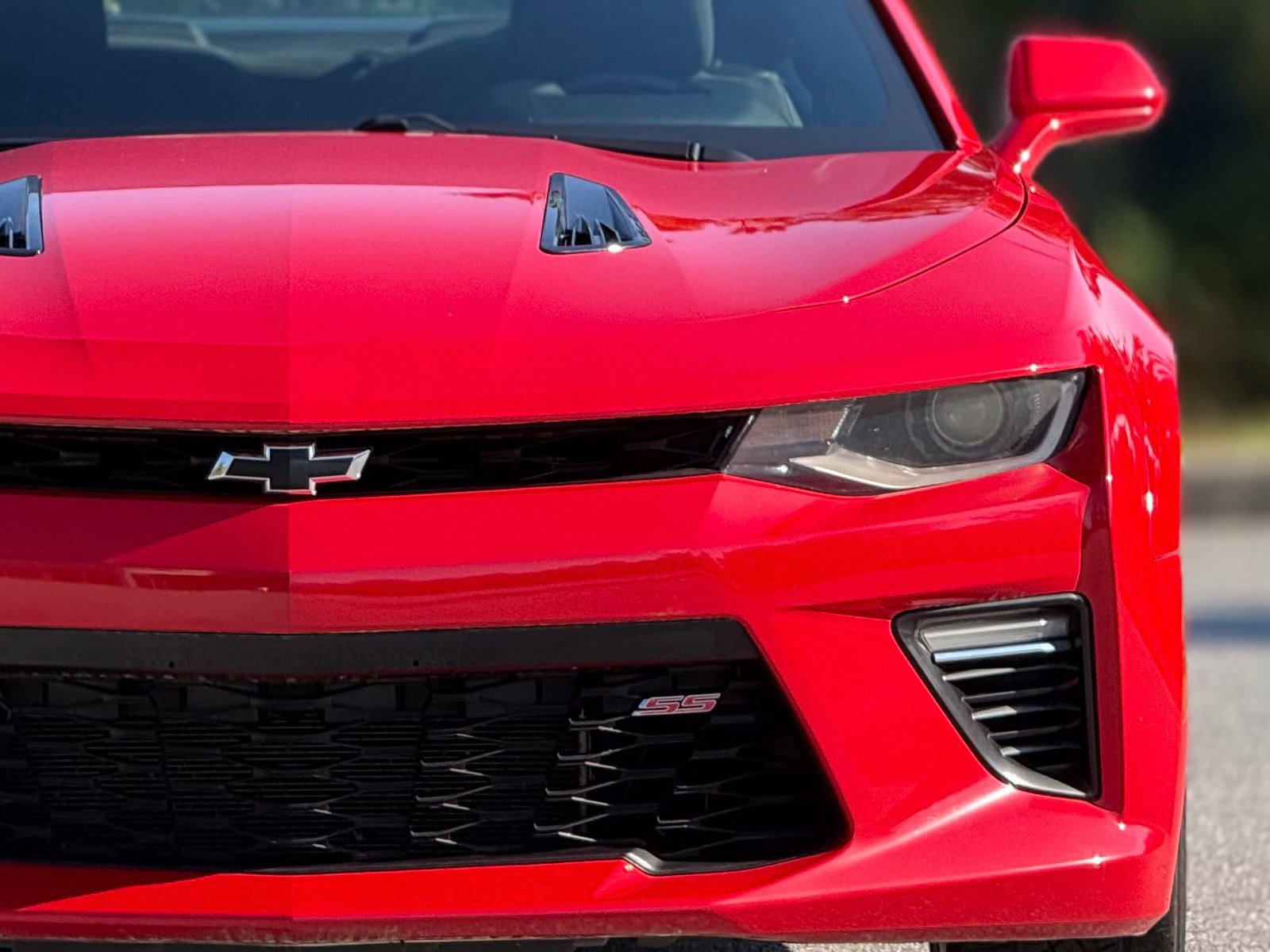 Used 2018 Chevrolet Camaro SS RWD image 15