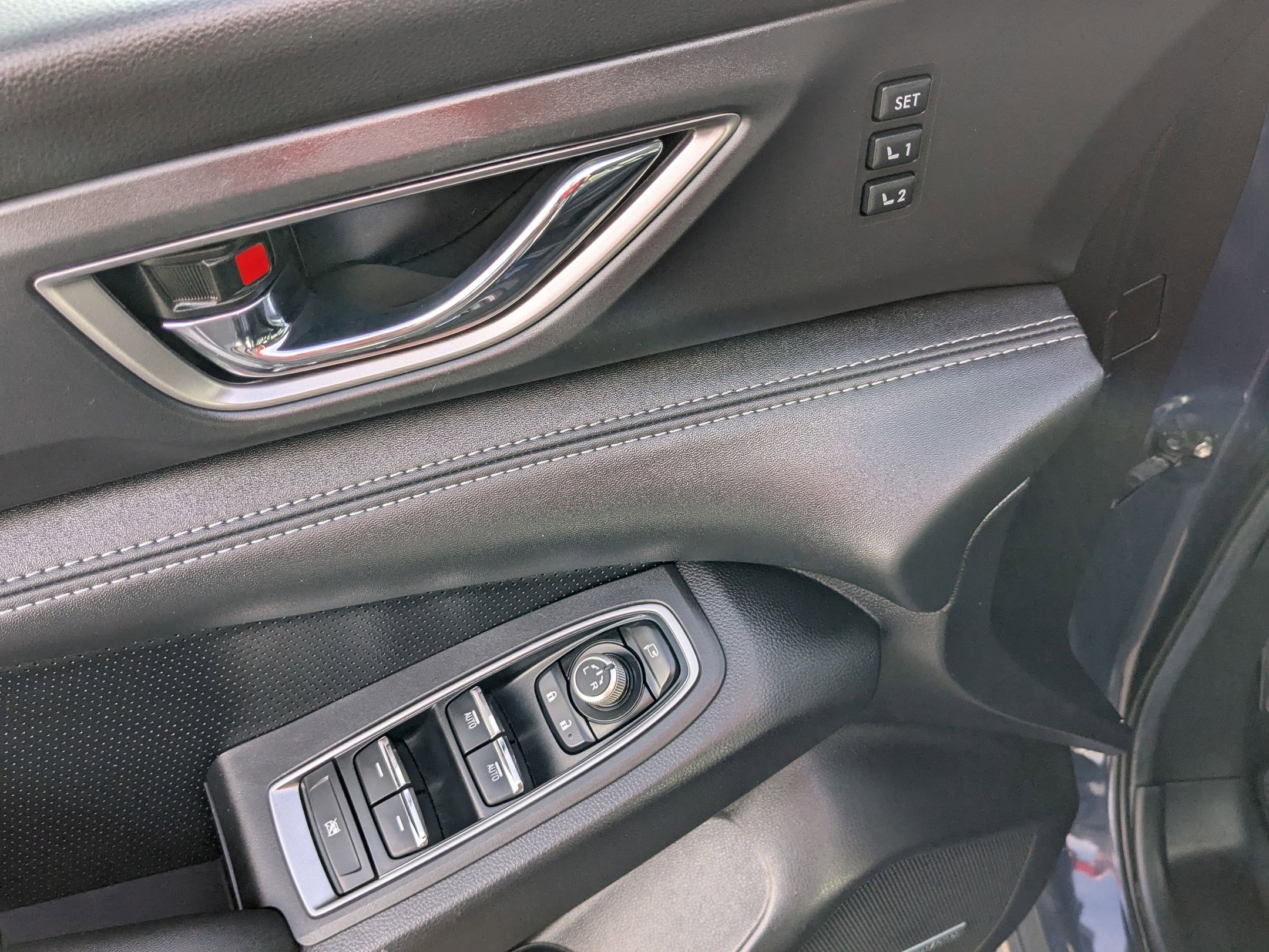 Used 2023 Subaru Ascent Limited w/ Technology Package image 13