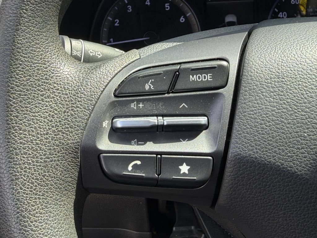 Certified 2023 Hyundai Kona SE AWD/4WD image 20