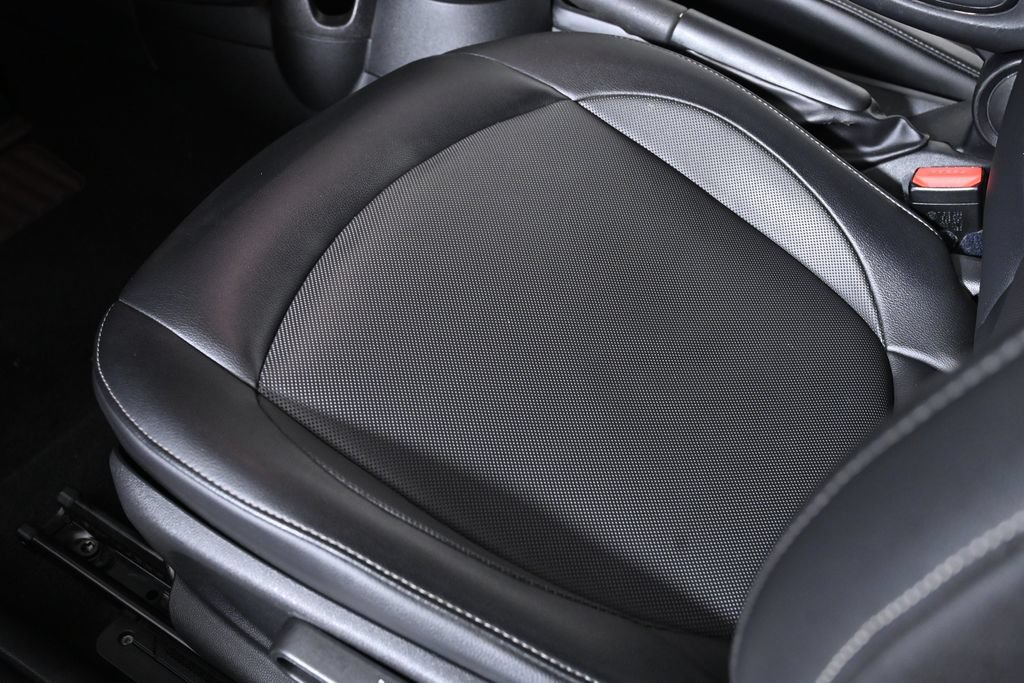 Used 2015 MINI Cooper 2-Door Hardtop FWD image 23