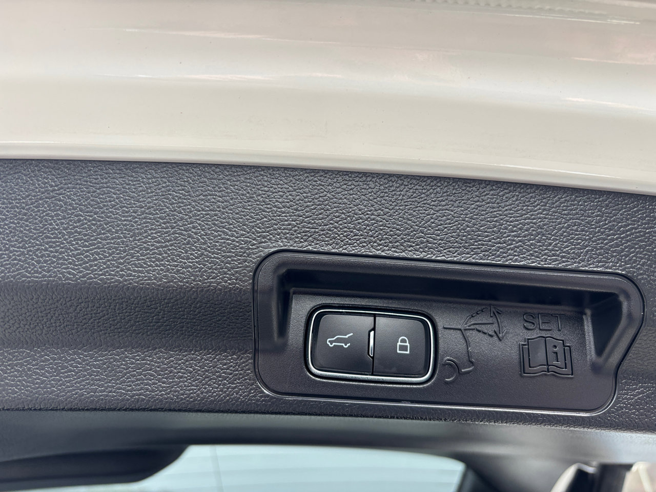 Used 2023 Ford Explorer ST w/ Equipment Group 401A image 15