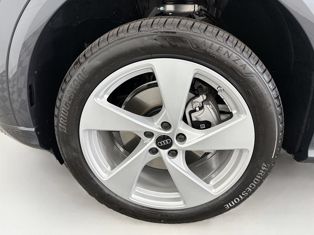 Used 2025 Audi Q5 Premium Plus AWD/4WD image 30
