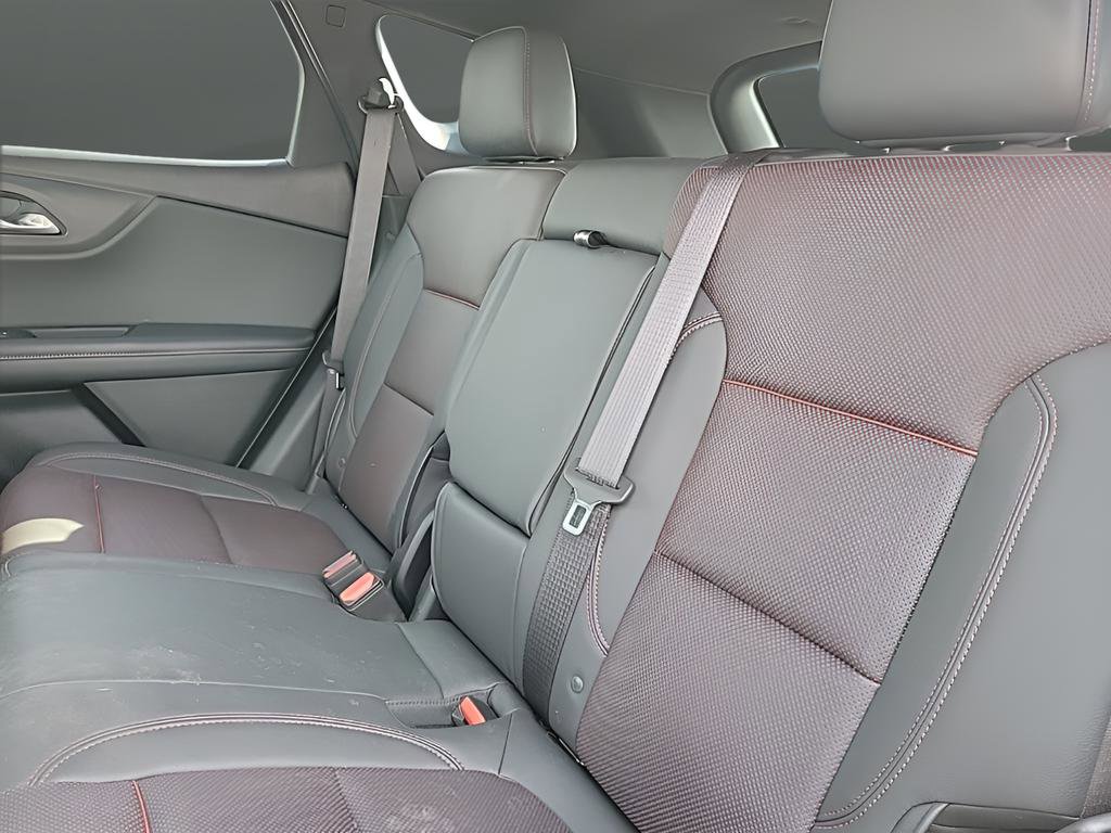 Used 2024 Chevrolet Blazer RS w/ Enhanced Convenience Package image 11