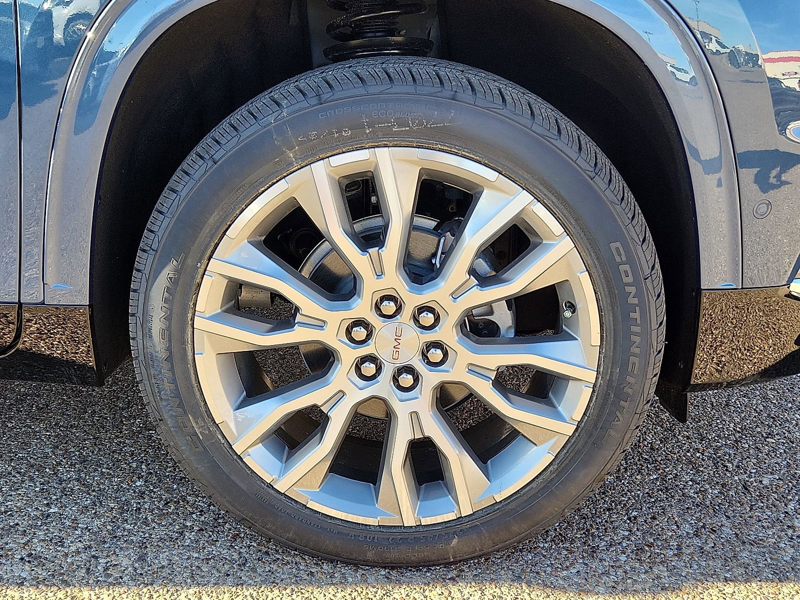 New 2026 GMC Acadia Denali w/ Super Cruise Package image 6