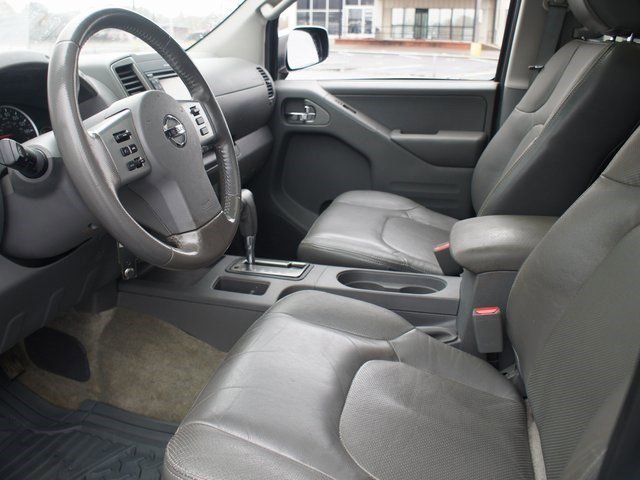 Used 2016 Nissan Frontier SL w/ Moonroof Package image 11