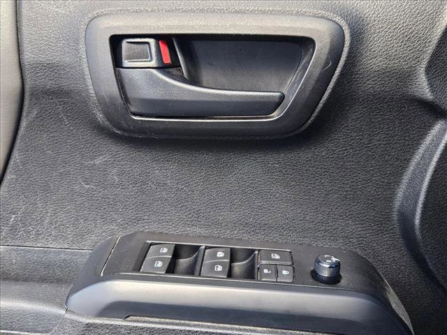 Used 2021 Toyota Tacoma SR w/ SR Convenience Package image 6