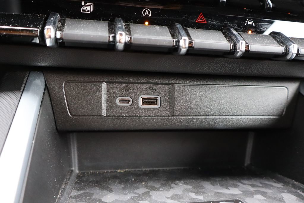 Used 2024 Chevrolet Colorado LT w/ LT Convenience Package III image 17