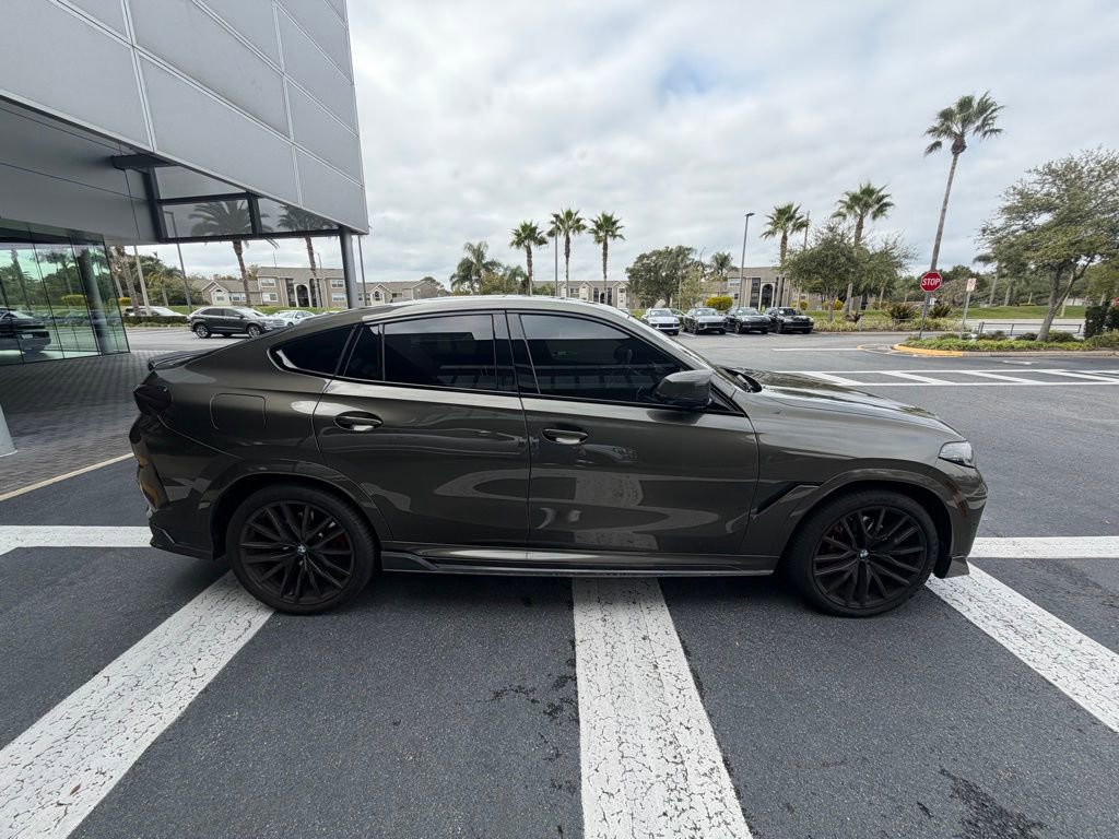 Used 2024 BMW X6 xDrive40i w/ Premium Package image 5