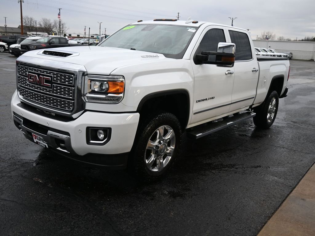 Used 2019 GMC Sierra 2500 Denali w/ Duramax Plus Package image 12