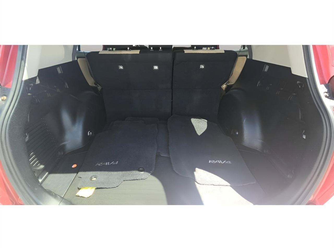 Used 2016 Toyota RAV4 XLE AWD/4WD image 21