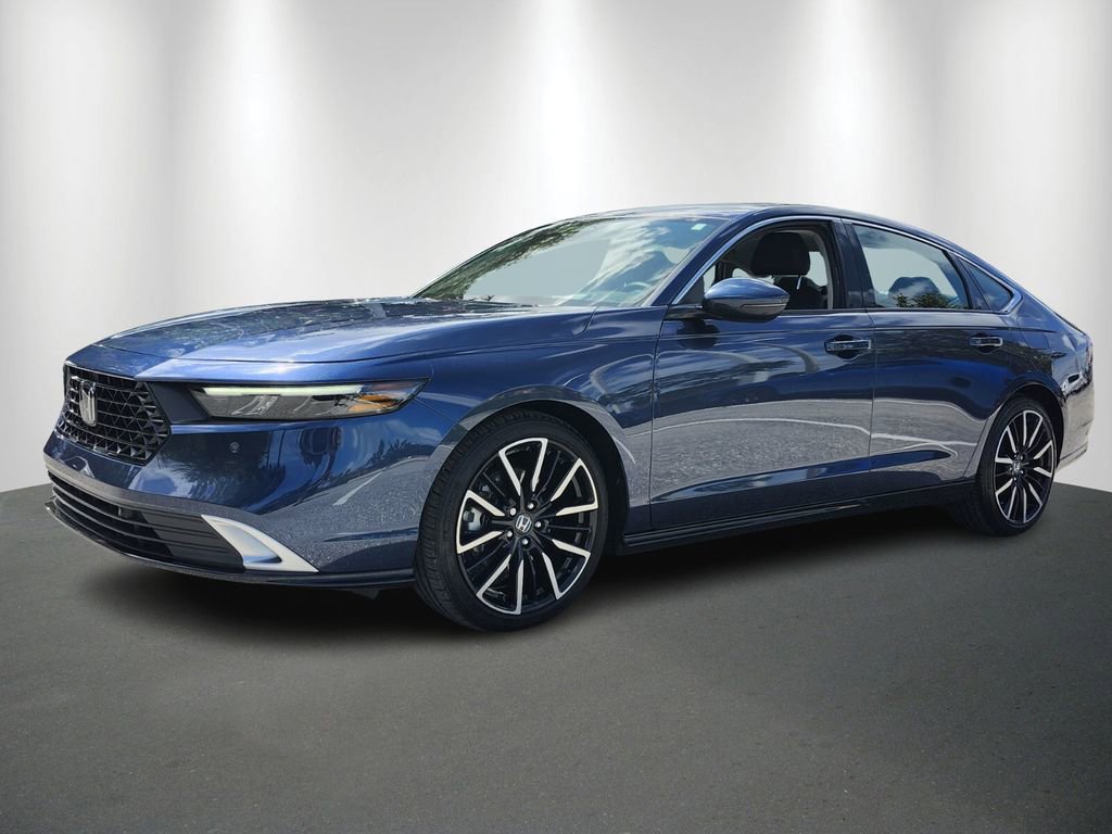 Certified 2023 Honda Accord Touring image 3