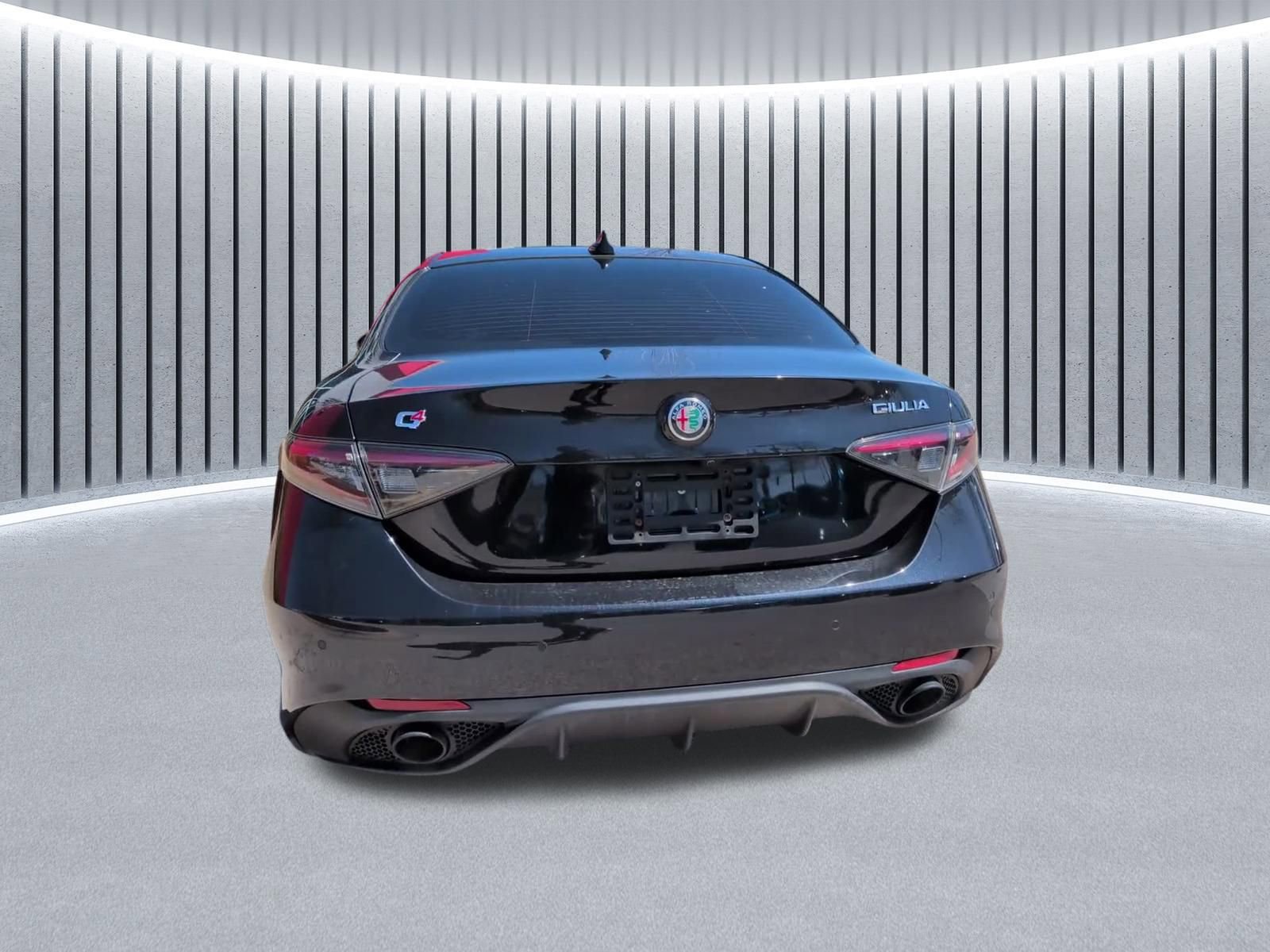 Used 2024 Alfa Romeo Giulia Veloce image 10