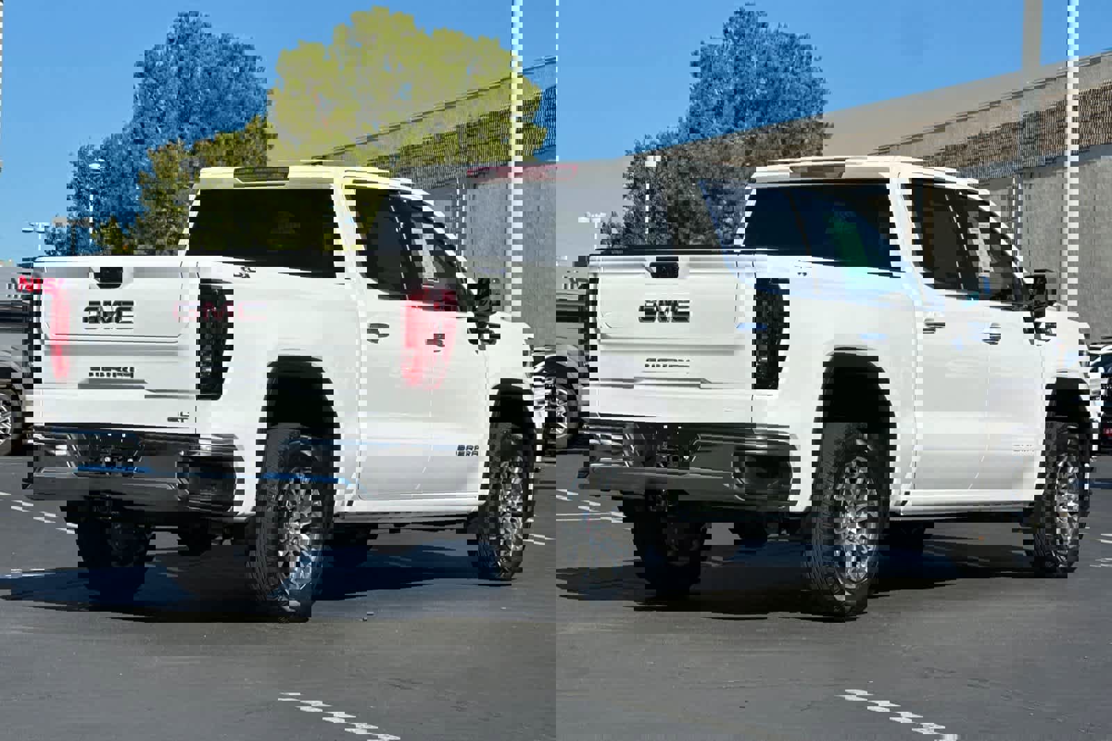 Used 2025 GMC Sierra 1500 SLT image 2