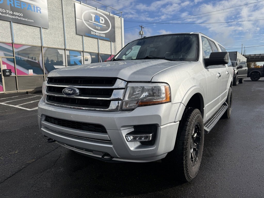 Used 2017 Ford Expedition EL XLT w/ Equipment Group 202A